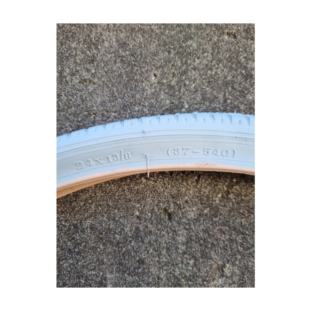 Vee Rubber 24 x 1 3/8 Block Tread Wheelchair Tyre (37-540), Grey