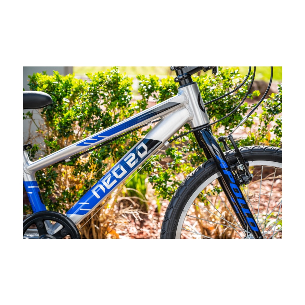 Neo 20 6-Speed Kids Bike, Brushed Alloy/Black/Blue Fade
