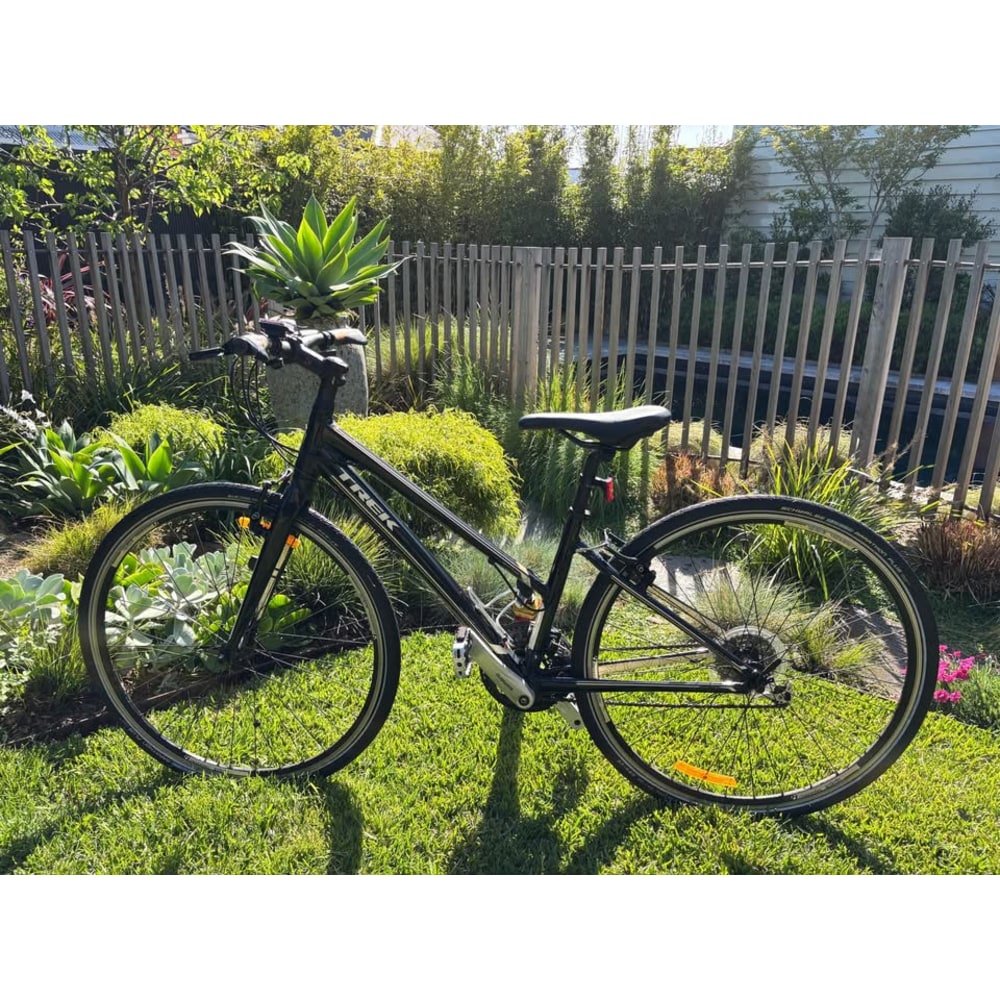 Trek 7.3 Women's Hybrid Bike