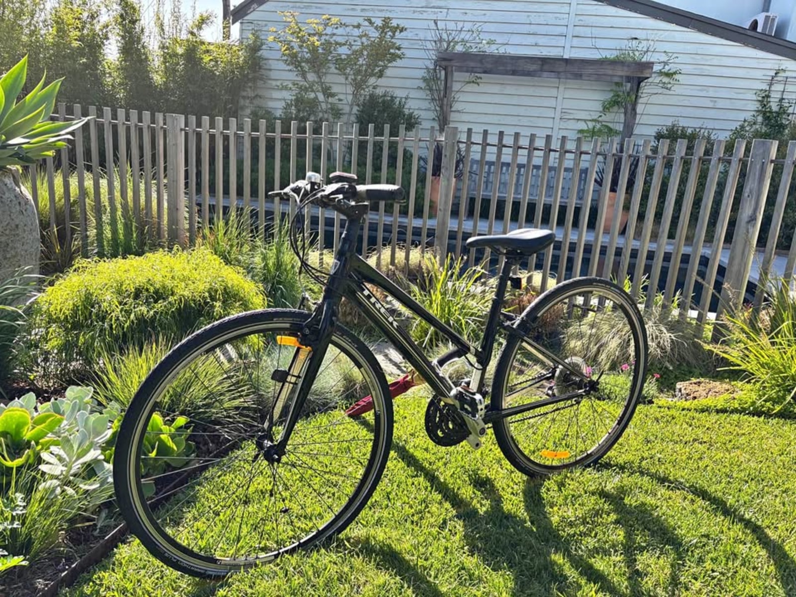 Trek 7.3 Women's Hybrid Bike