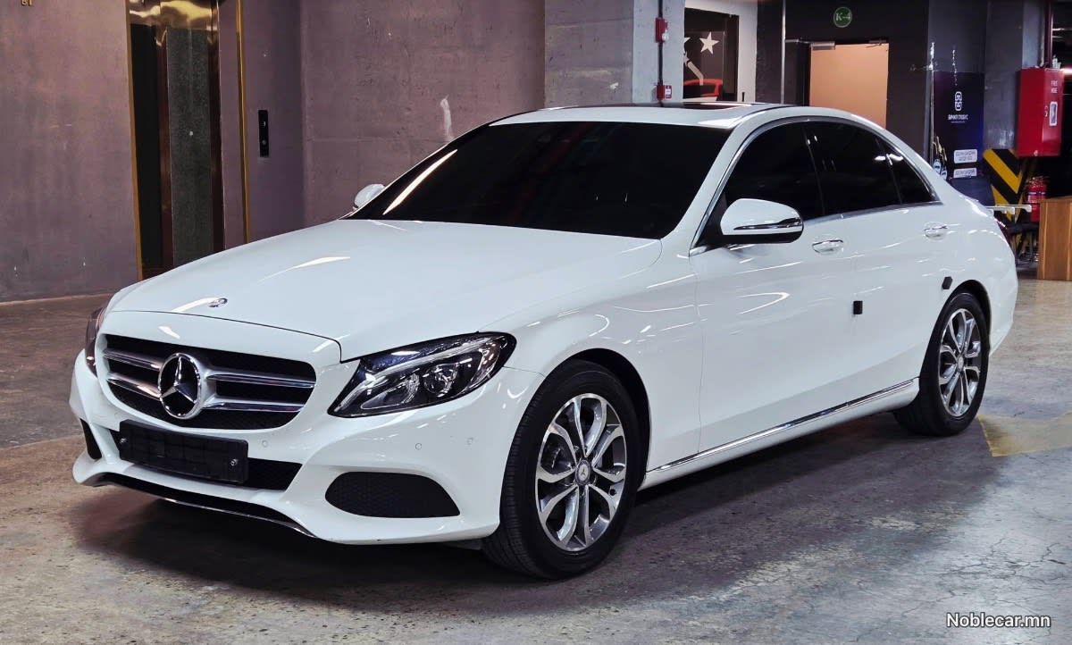 2016 Mercedes-Benz C-Class