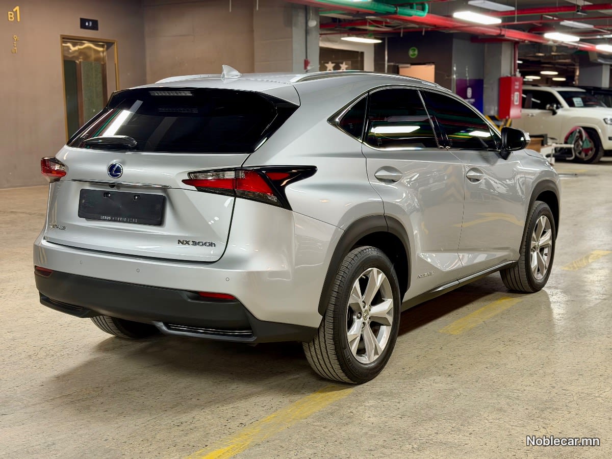2017 Lexus NX 4