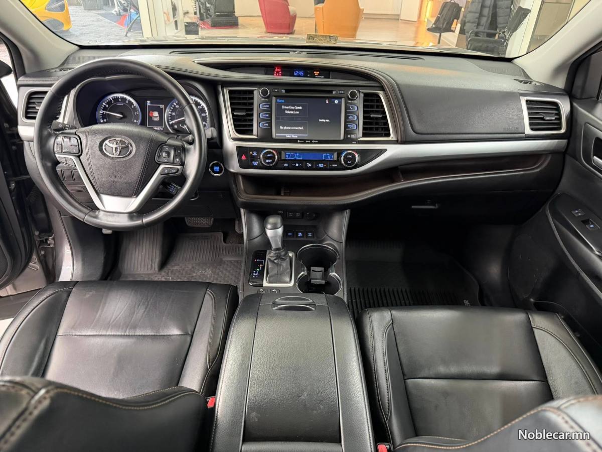 2017 Toyota Highlander 2