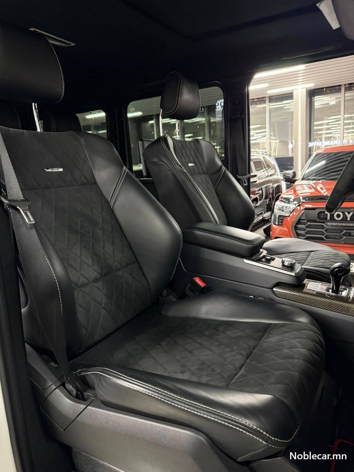 2017 Mercedes-Benz G-Class 8