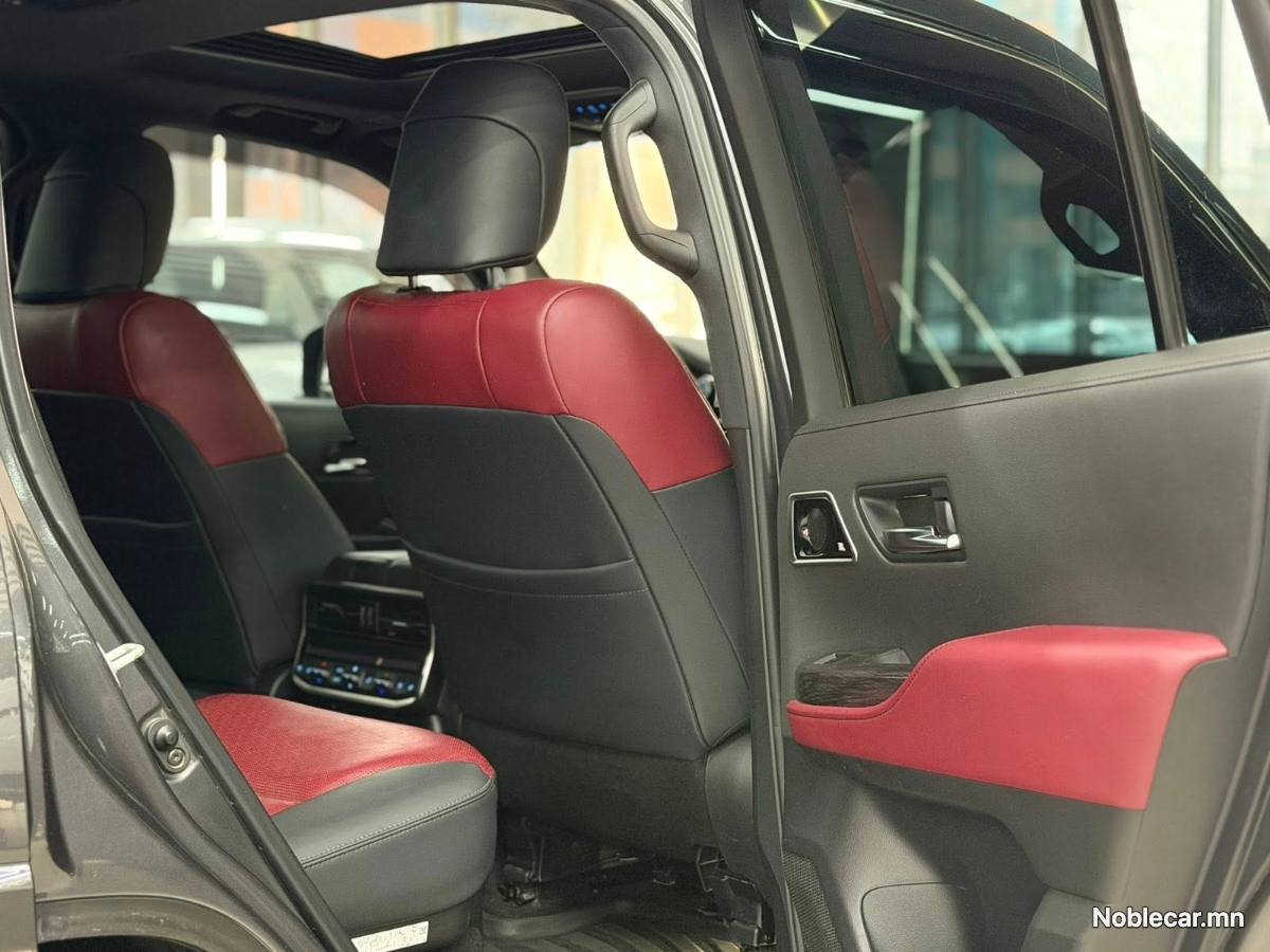 2023 Toyota Land cruiser 300 8