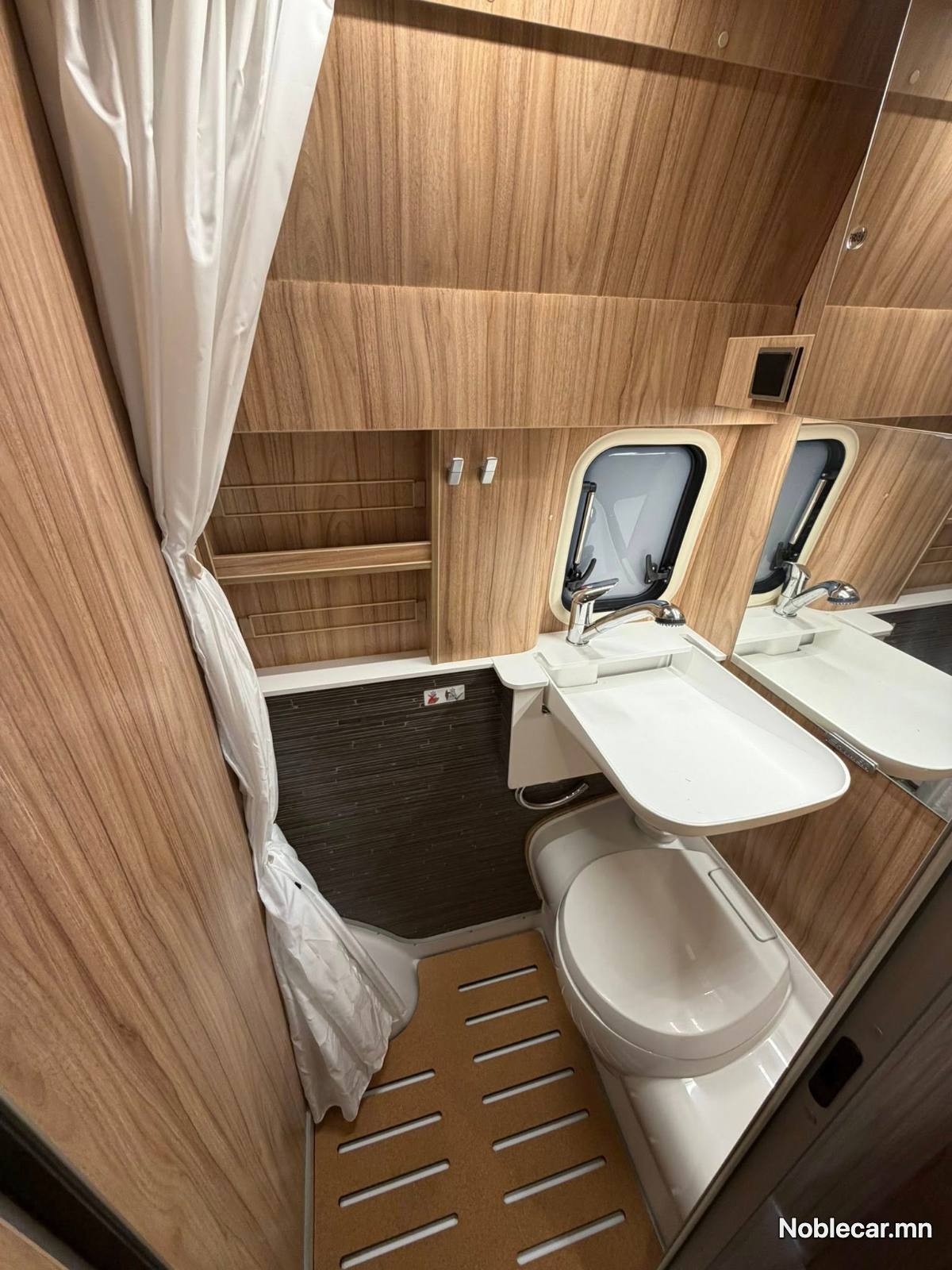 2024 Mercedes-Benz Sprinter 4x4 8