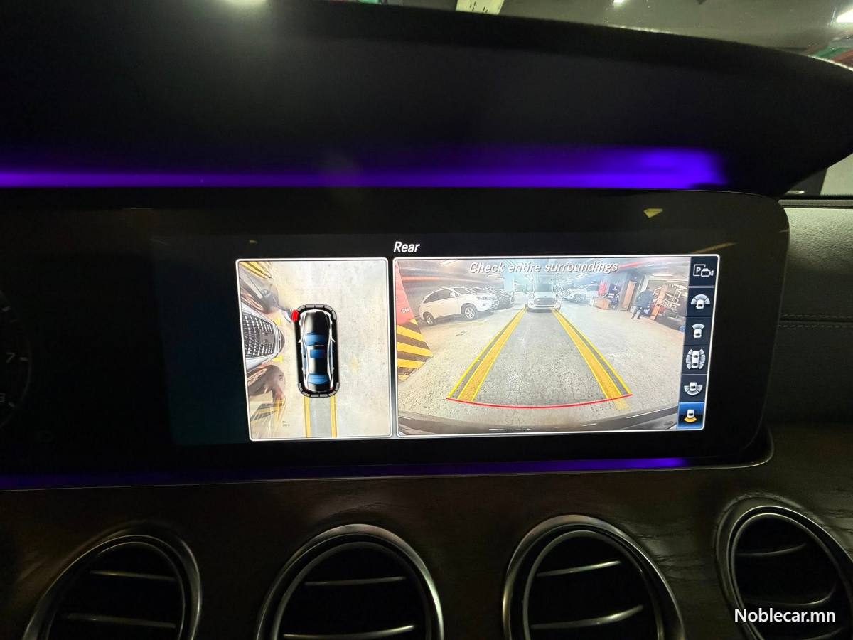 2017 Mercedes-Benz E-Class 8