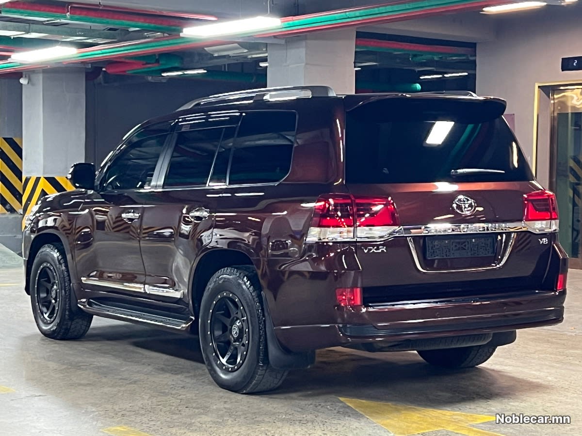 2018 Toyota Land Cruiser 200 5