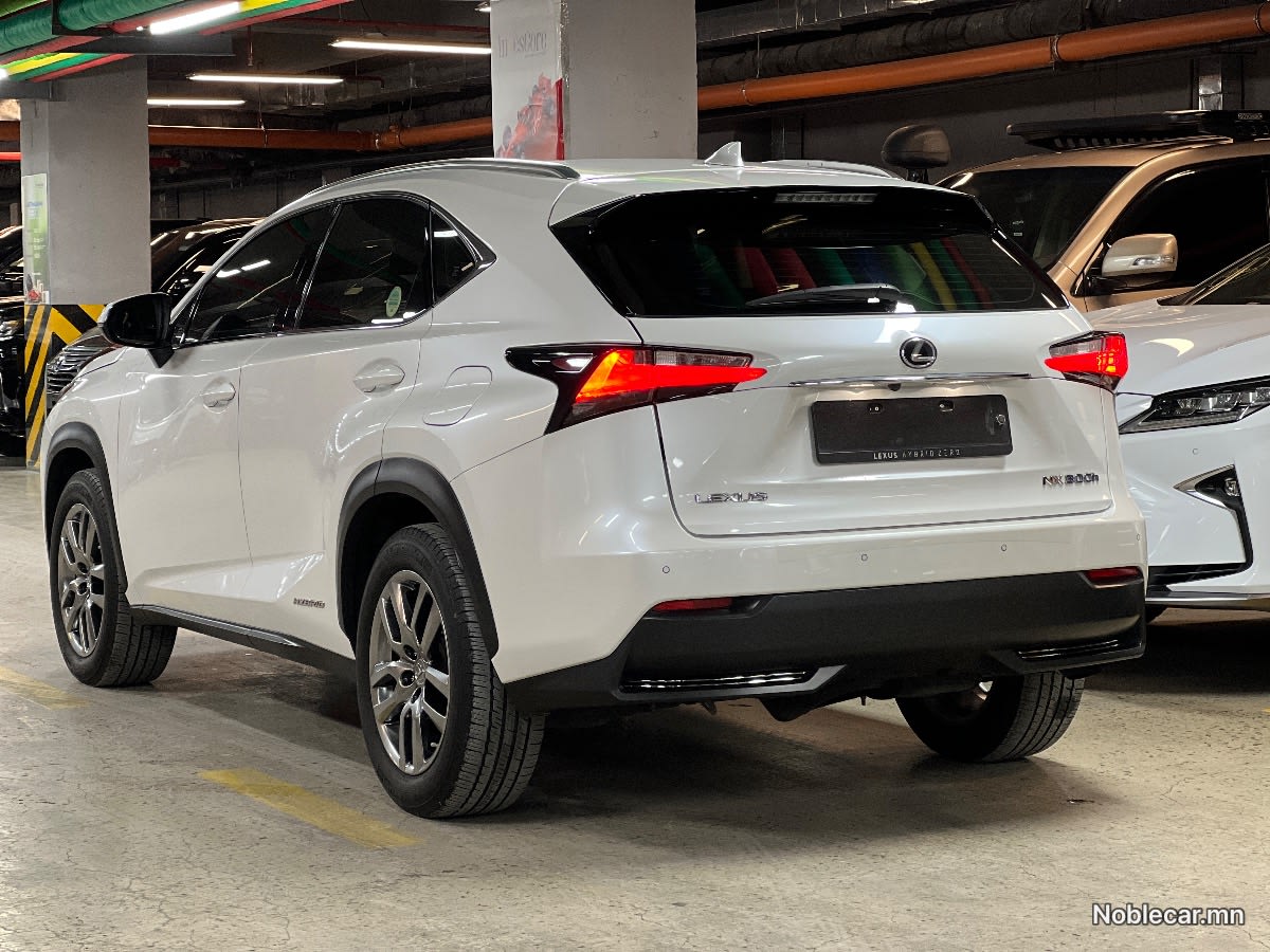 2016 Lexus NX 8