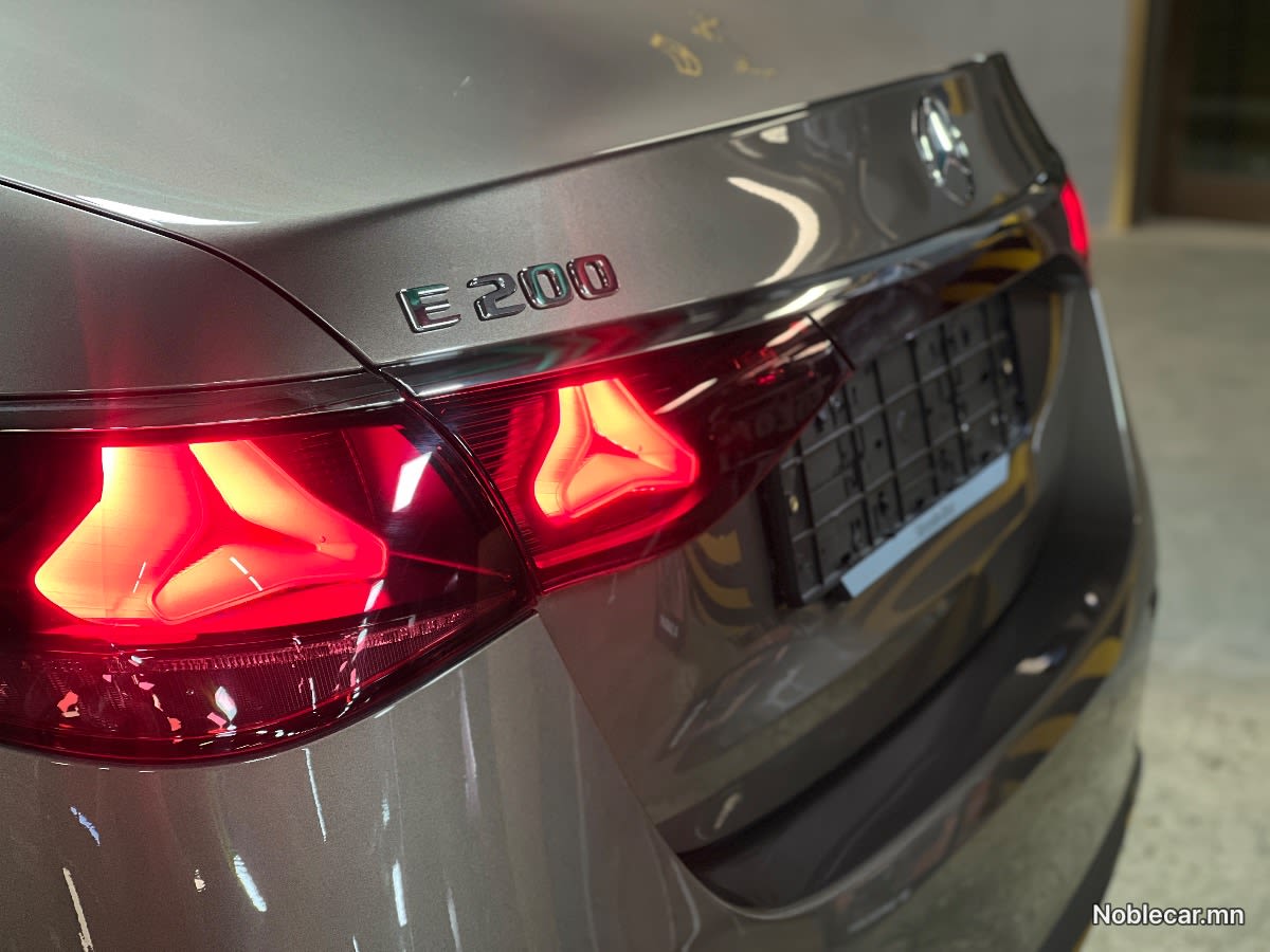 2024 Mercedes-Benz E200 3