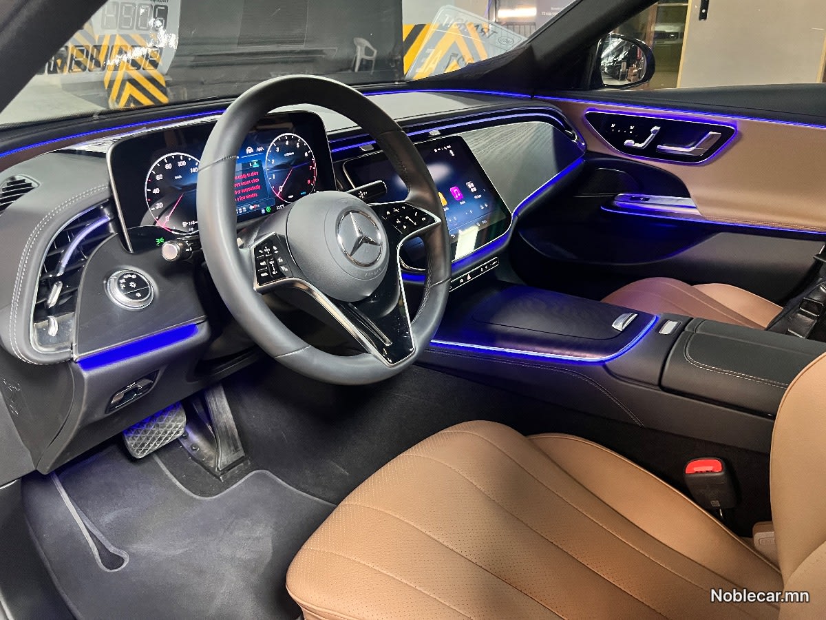 2024 Mercedes-Benz E200 5