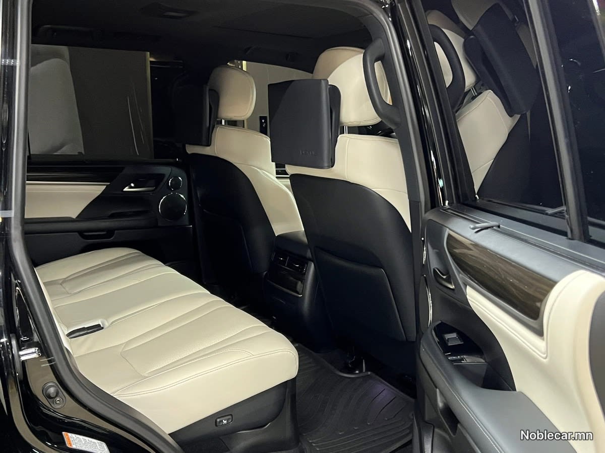2019 Lexus LX570 6