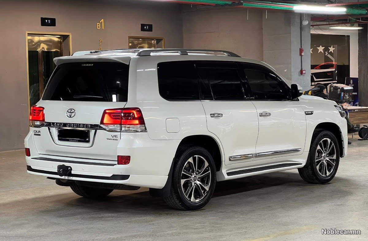 2020 Toyota Land Cruiser 200 2