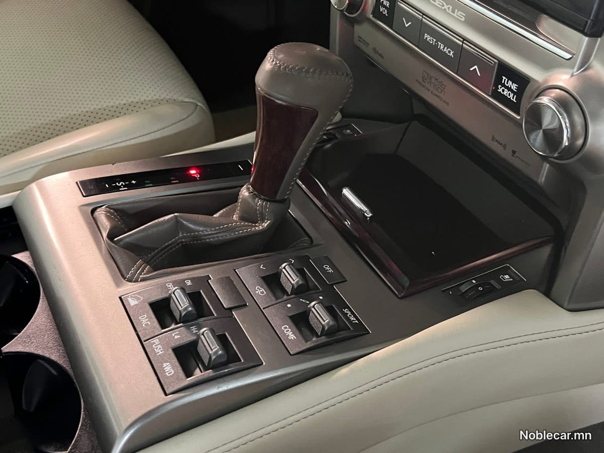 2016 Lexus GX 5