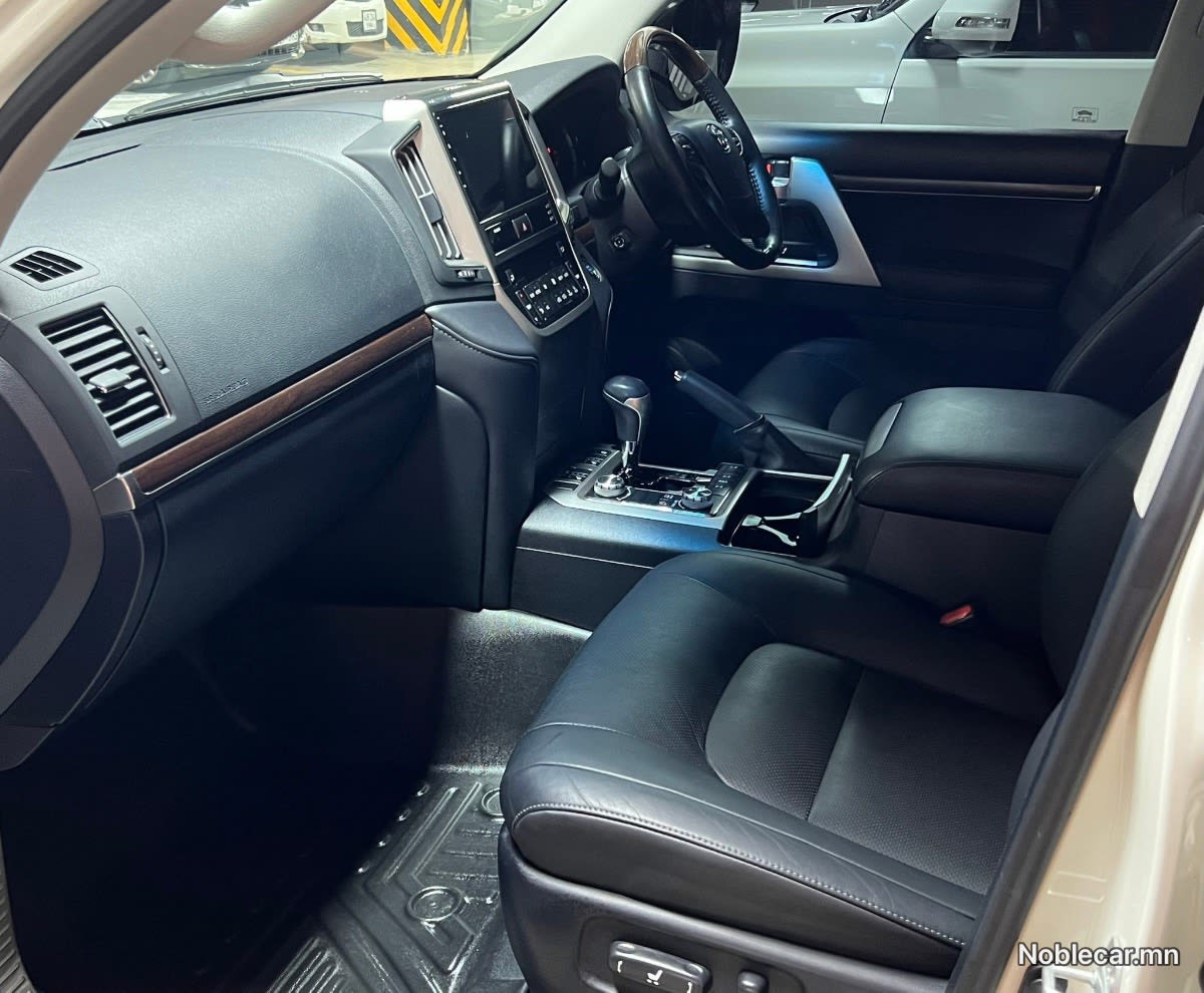 2018 Toyota V8 VX LAND 200 5