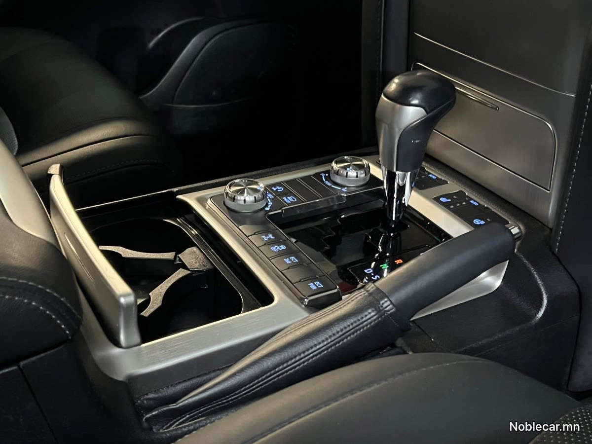 2018 Toyota V8 VX LAND 200 6