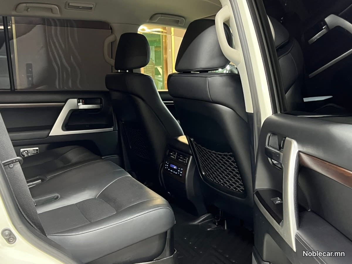 2018 Toyota V8 VX LAND 200 8