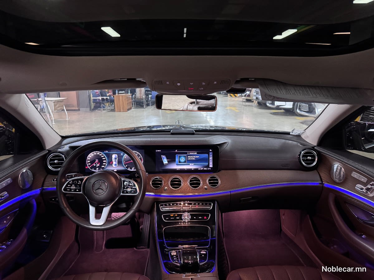 2019 Mercedes-Benz E-Class 7