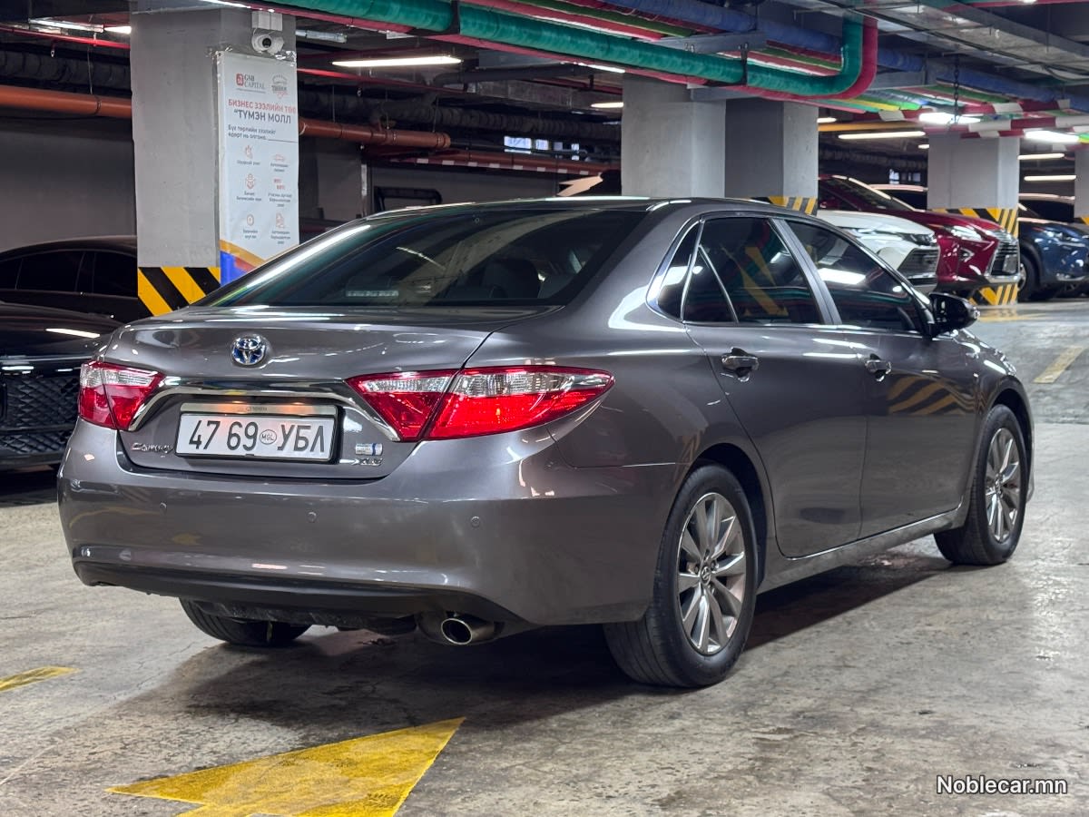 2016 Toyota Camry 4