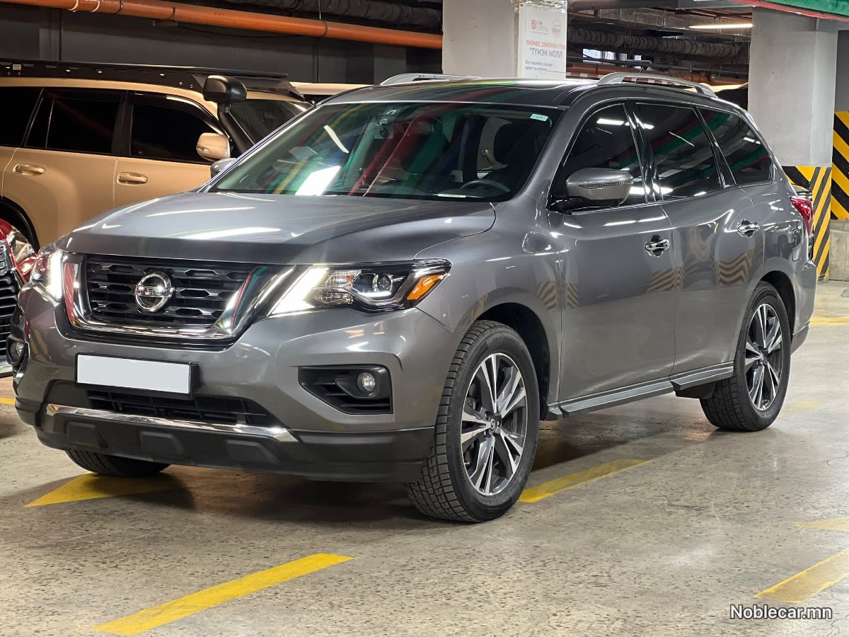 2017 Nissan Pathfinder 7
