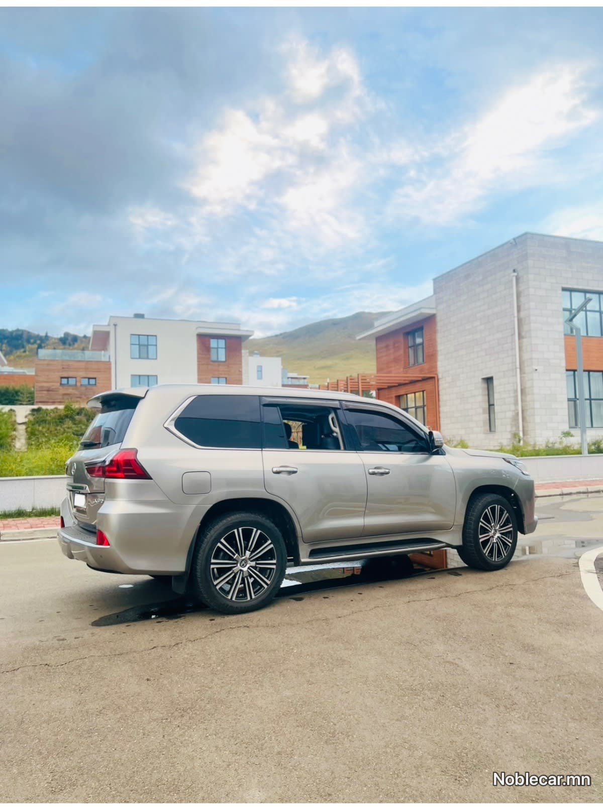 2019 Lexus LX