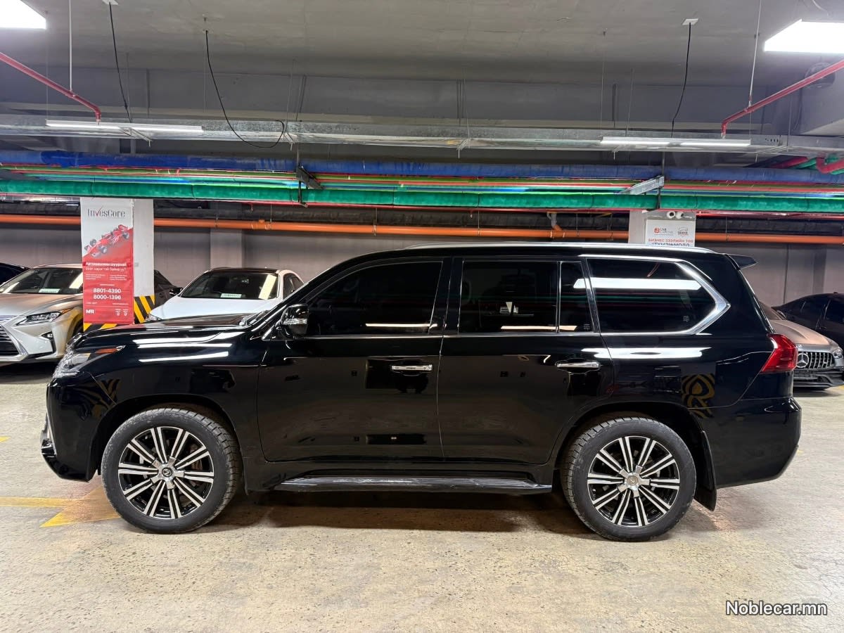 2020 Lexus LX 3