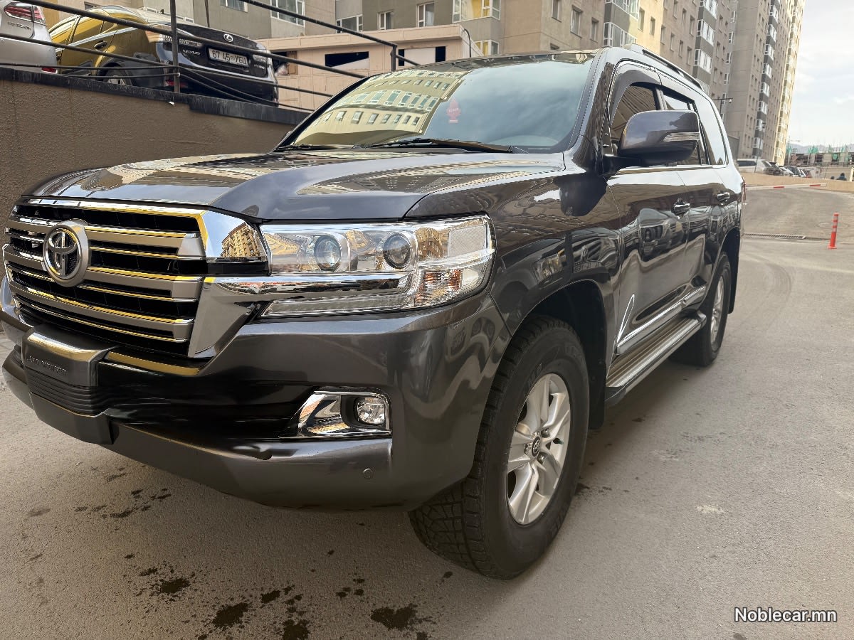 2018 Toyota Land Cruiser 200 3