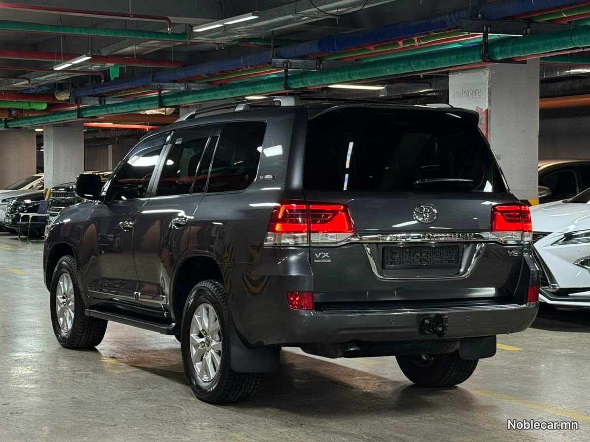 2019 Toyota Land Cruiser 200 3