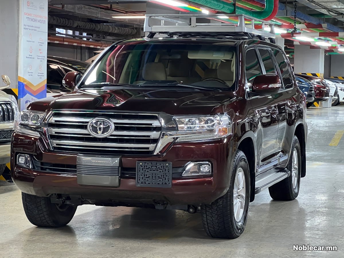 2017 Toyota Land Cruiser 200 4
