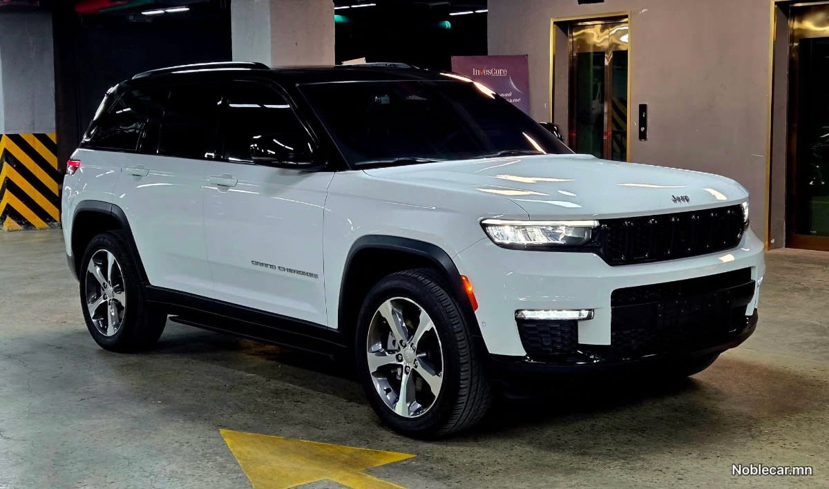 2023 Jeep Grand Cherokee 2