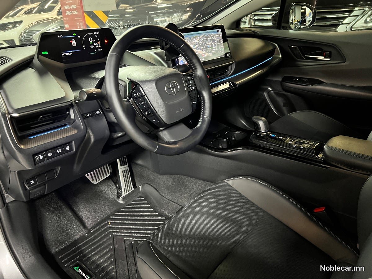 2024 Toyota Prius 4