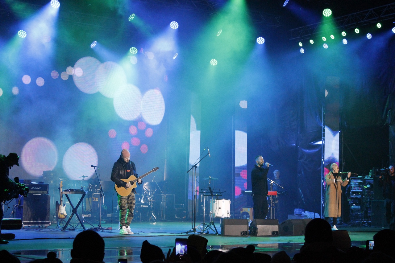 Air concert. Концерт open Air. Уфа сцена концерт. Город открытый концерт. Концерт Масан в Уфе.