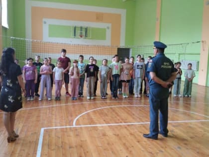 Огнеборцы посетили пришкольные лагеря