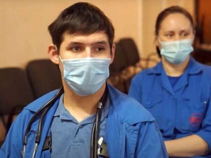 Глава Башкирии установил дополнительные выплаты медикам до 14,5 тыс. рублей