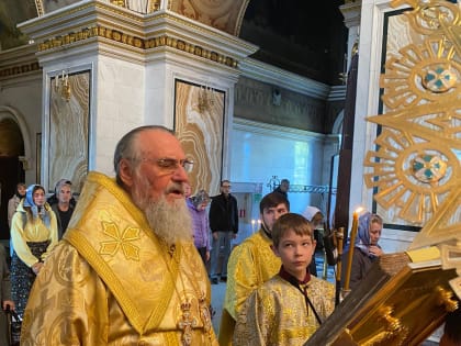 Служение митр.НИКОНА накануне Недели 12-й по Пятидесятнице