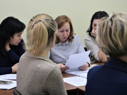 В администрации Орджоникидзевского района прошло заседание комиссии по делам несовершеннолетних