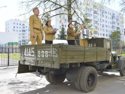 Фронтовая бригада Башгосфилармонии поздравила ветерана