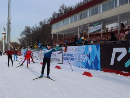 «День зимних видов спорта» прошел на СОК «Биатлон»