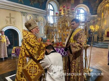 Архиерейское богослужение в Неделю 17-ю по Пятидесятнице