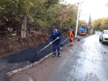 В Кировском районе ведется обустройство тротуаров