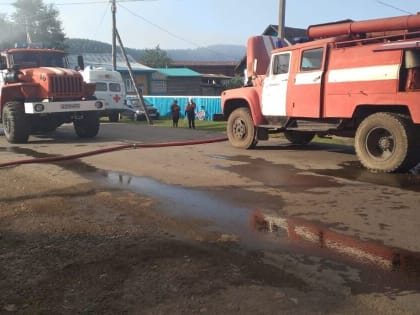 Женщина и ребенок погибли при пожаре в Башкирии, еще два ребенка получили травмы