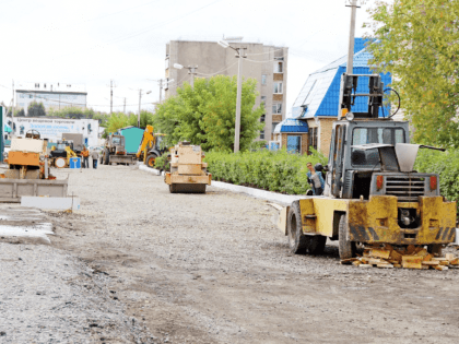 Благоустройство городских дворов и общественных территорий продолжается