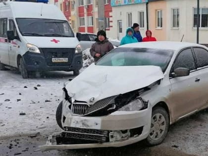 В Башкирии после ДТП с Mazda CX-5 и Skoda Rapid в больницу попал 64-летний мужчина