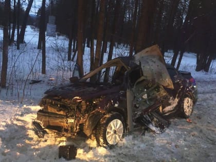 В Башкирии женщина-водитель чудом выжила после серьезного ДТП