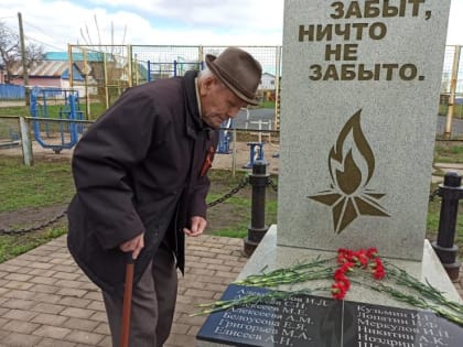 В Тимашево состоялись митинг-концерт и акция «Бессмертный полк»