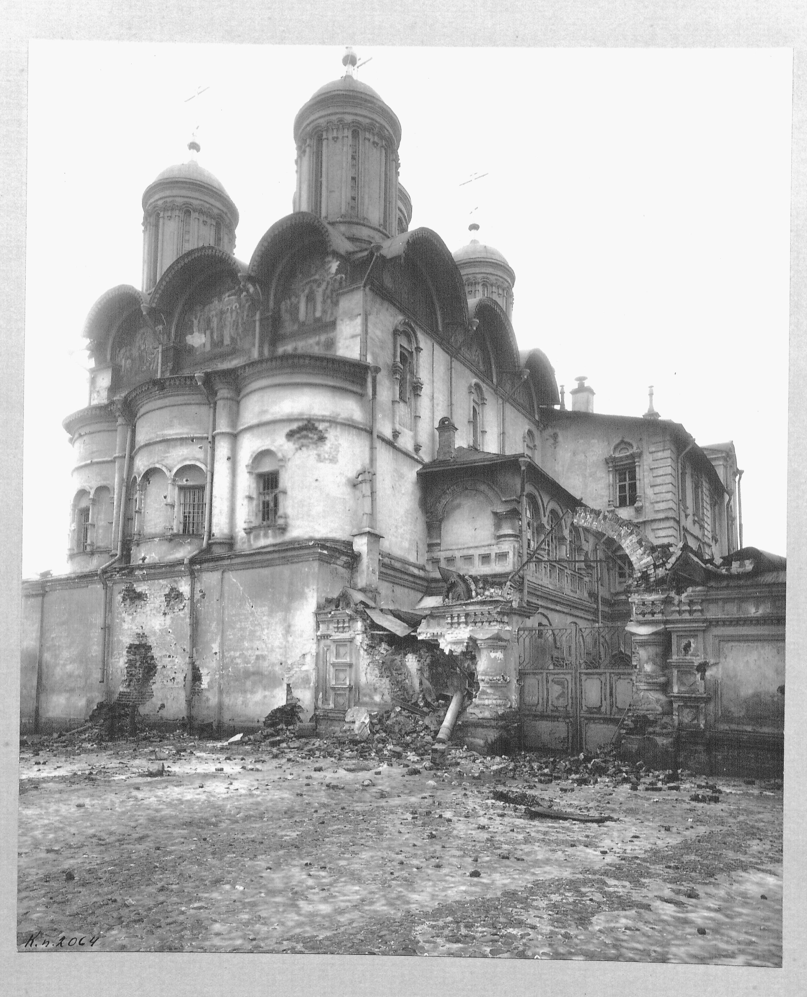 Православные большевики. Разрушенные храмы Москвы после революции. Большевики разрушали храмы 1917.