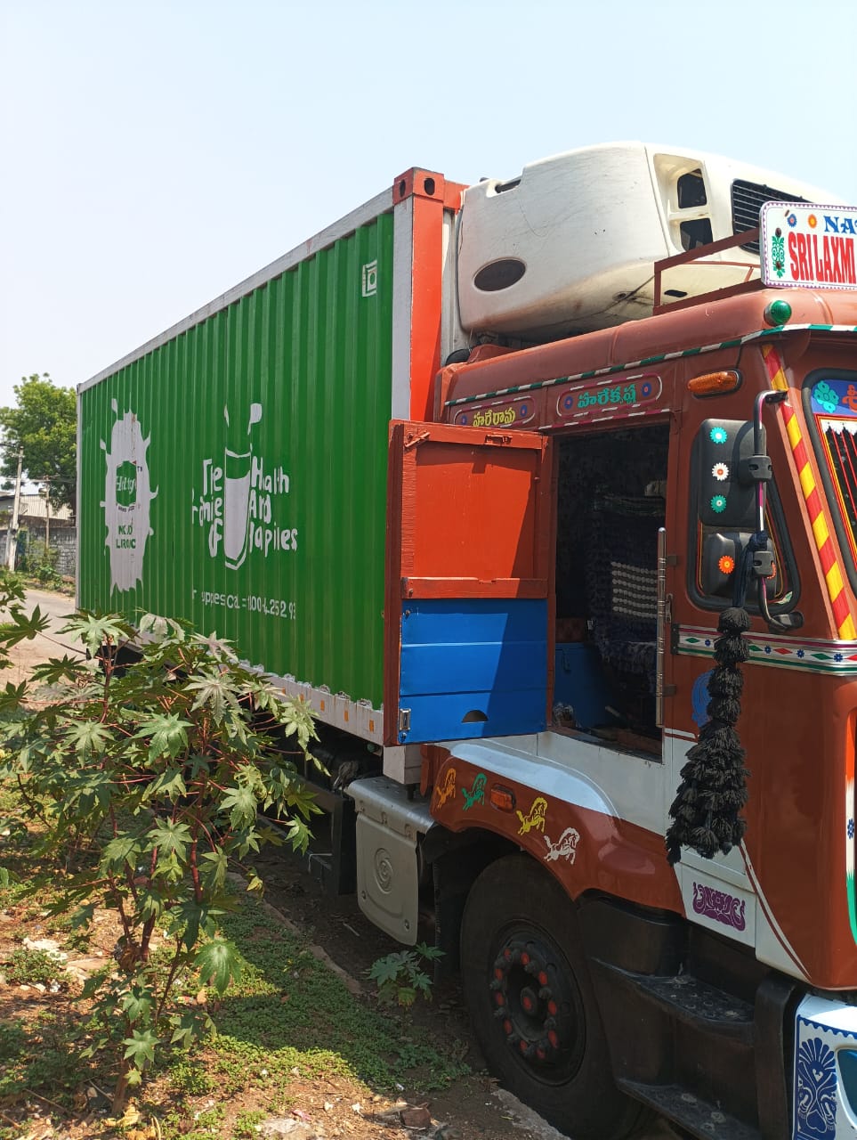 Ashok Leyland 2820 AVTR Reefer Goods Carrier Truck