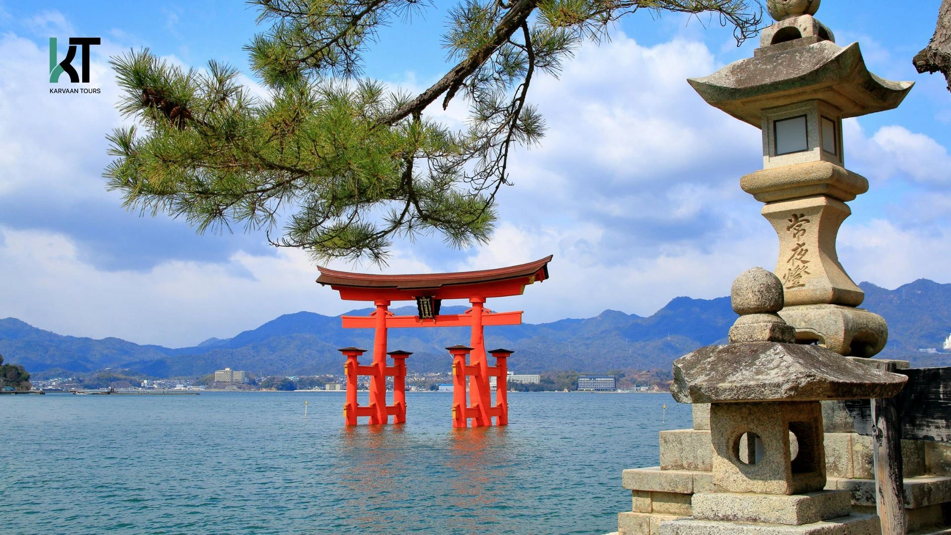 Hakone & Gotemba Premium Day Tour – Hot Springs, Fuji Views & Designer Shopping