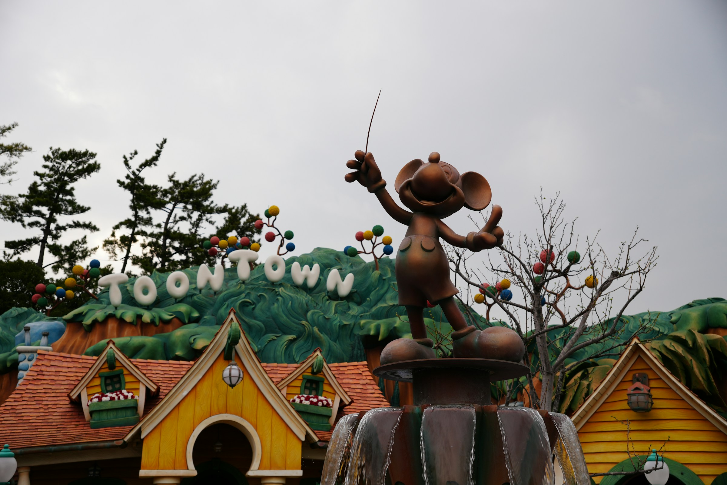 Tokyo Disney Resort Private Tour – Disneyland & DisneySea 1-Day Pass | Instant QR Entry image 3