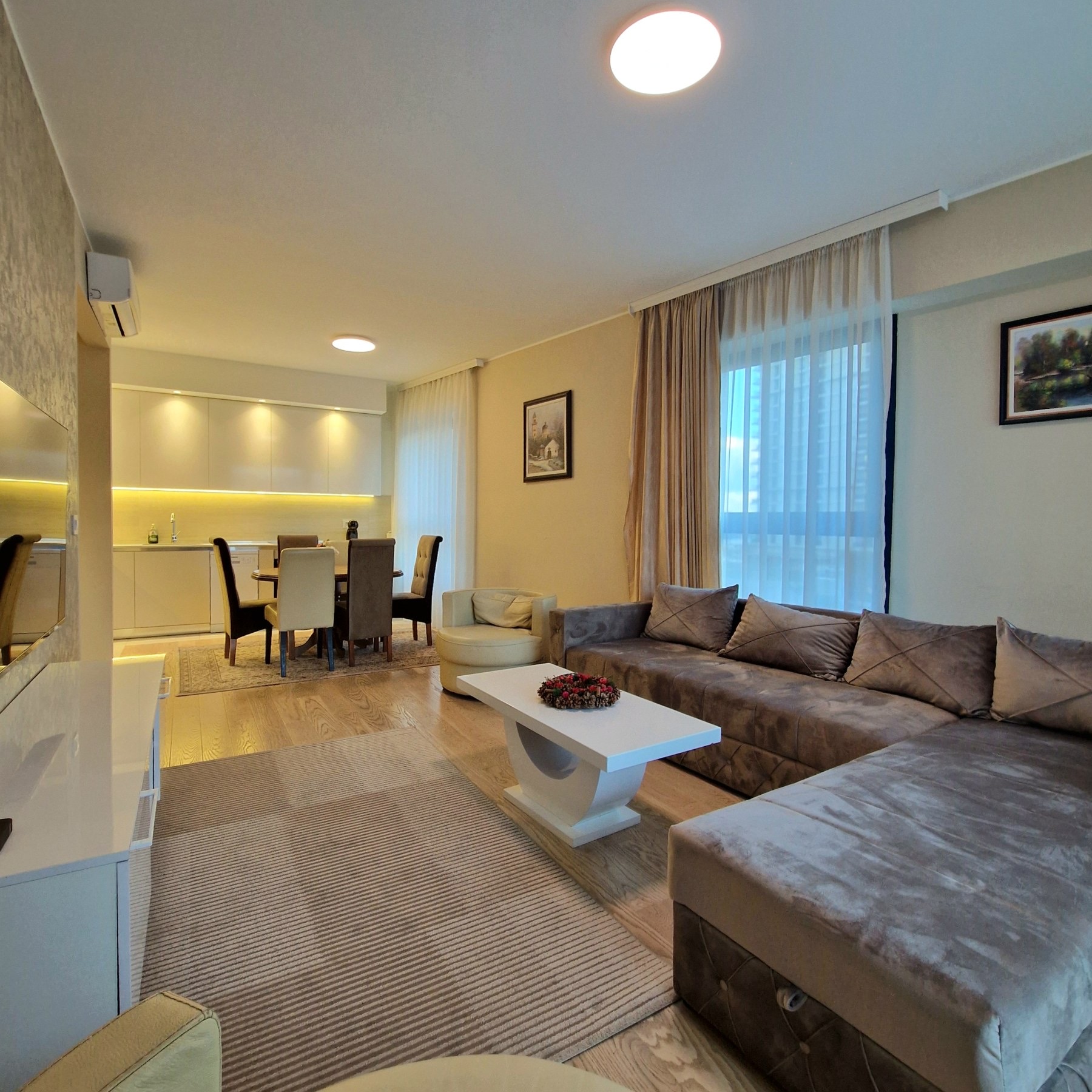 Izuzetan trosoban stan sa garazom u  zgradi Aria – BW - slika 1